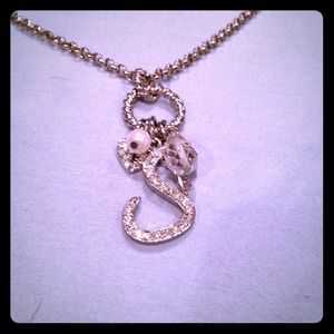 🎈REDUCED🎈"S" initial Charm Necklace
