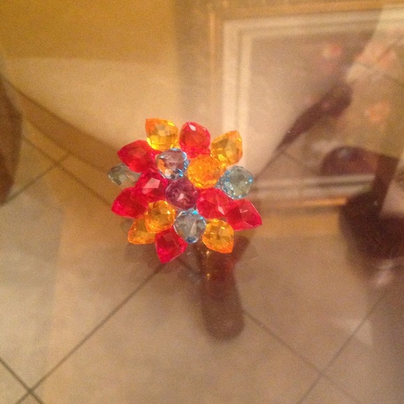 Multi color fashion ring