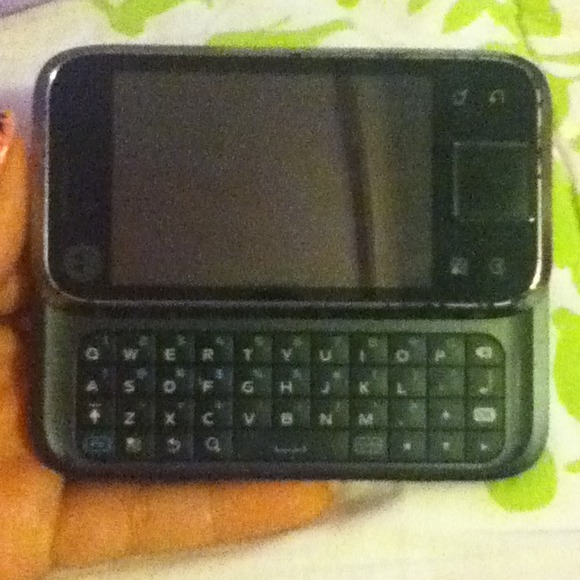 AT&T Touch Phone With Keyboard Good Condition - Picture 2 of 4