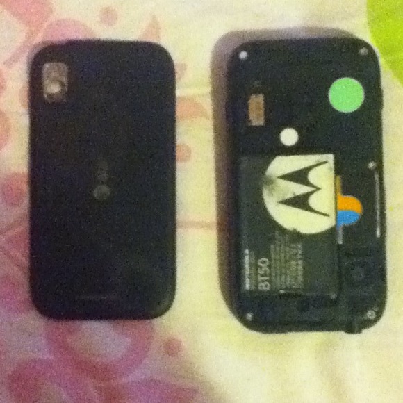 AT&T Touch Phone With Keyboard Good Condition - Picture 3 of 4