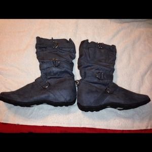 Grey boots