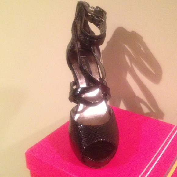 📦SOLD IN BUNDLE📦 Steve Madden Luxe Heels - Picture 3 of 4