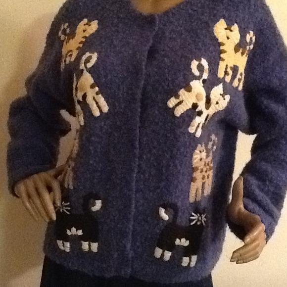 BellePointe sweater