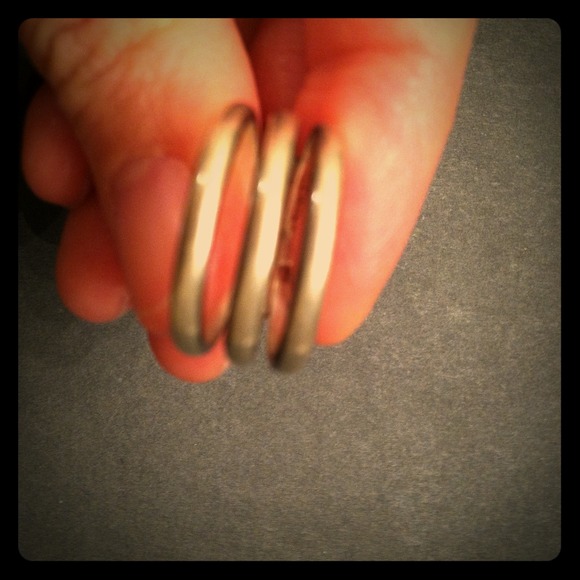Genuine sterling silver three ring