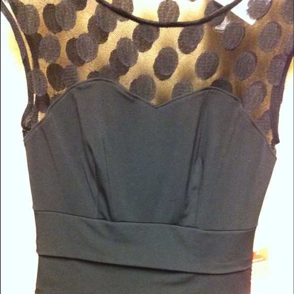 💯SOLD💯.  Elegant black polka dots sheer dress - Picture 4 of 4