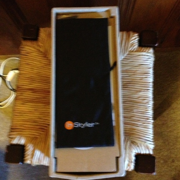 brand new In Styler never used