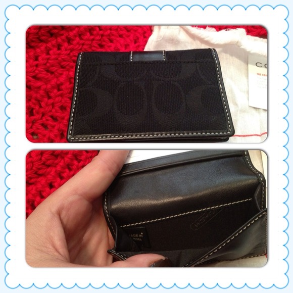 SOLD🎀Coach signature card wallet new with tag🎀 - Picture 3 of 3