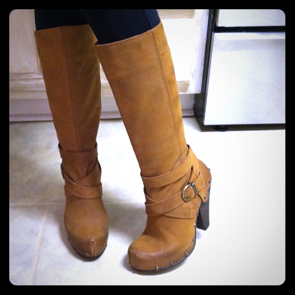 Genuine leather tan boots