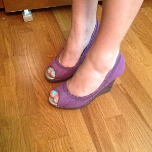 Purple wedges