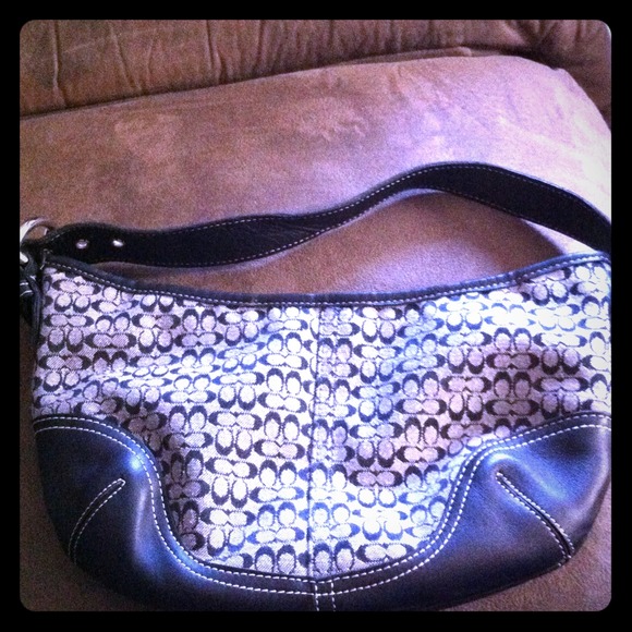 Coach handbag - used 1-2 times, great shape