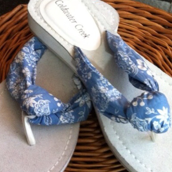 HP x 2!!🎉Coldwater Creek Bandana Flip Flops - Picture 4 of 4