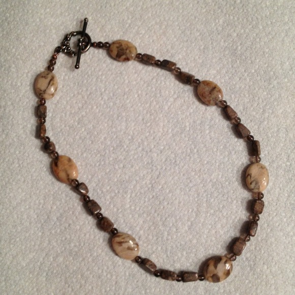 TRADED ***Stone Necklace