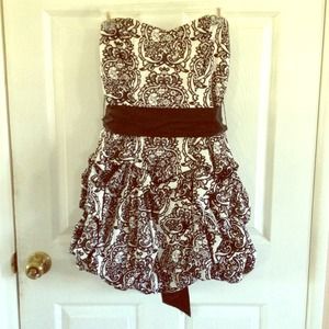 Black & White Vintage Pattern Dress
