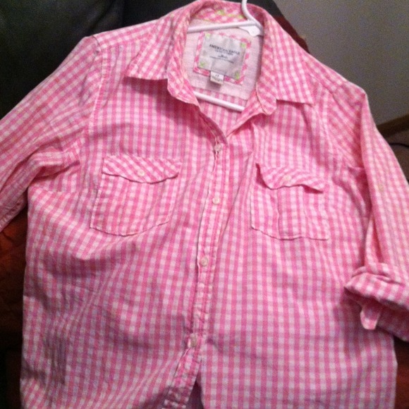 🌟SOLD🌟Pink n white fitted boyfriend shiry