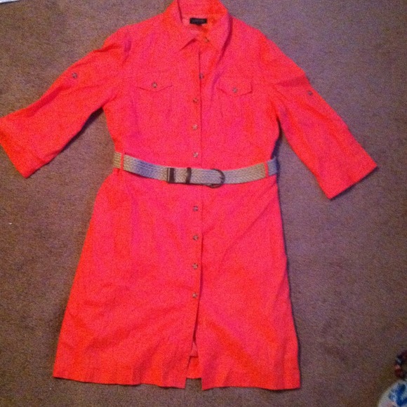 SOLD  Size 16 coral linen dress with buttons