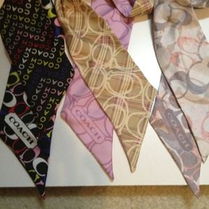 3 coach scarves 😍