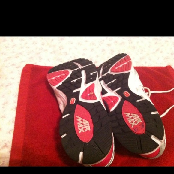 Nike new running Shoes - Picture 3 of 4