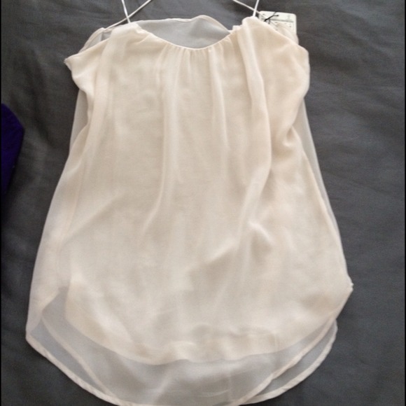 *Bundled* Cute sheer top