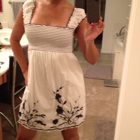 *BUNDLED* Cute casual dress