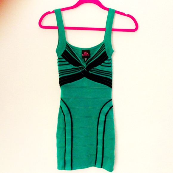 SOLD*** 2b Bebe bodycon dress - Picture 2 of 4