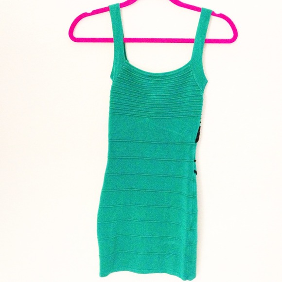 SOLD*** 2b Bebe bodycon dress - Picture 3 of 4