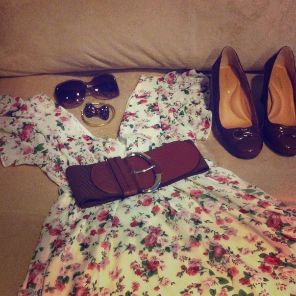Floral Baby Doll Blouse w/ Belt