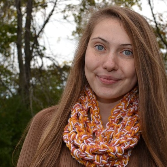 Yellow orange and white textures cowl - Picture 1 of 4