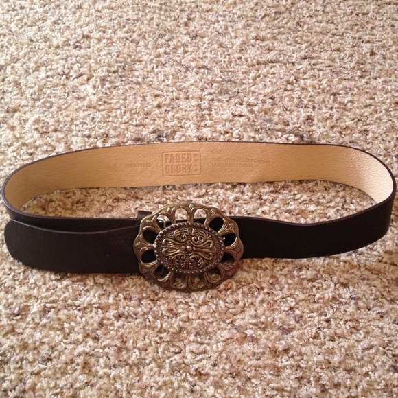 Sold ❤bundled for marci1961Brown belt floral