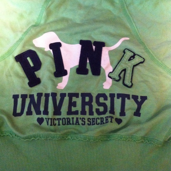 SOLD🔴🔴🔴🔴Victoria secret cropped jacket.