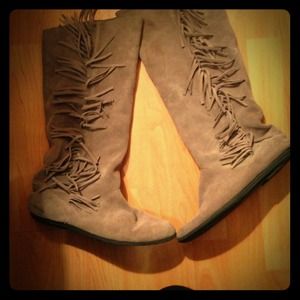 Steve Madden 8.5 Fringe Boots
