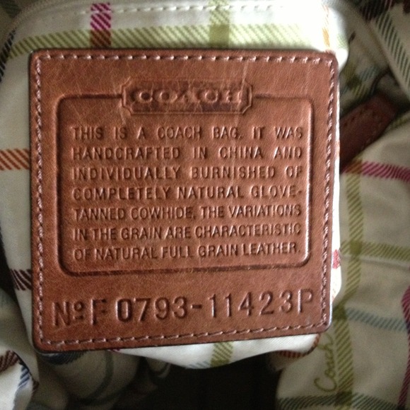 💥SOLD💥Coach Bucket Purse - Picture 4 of 4