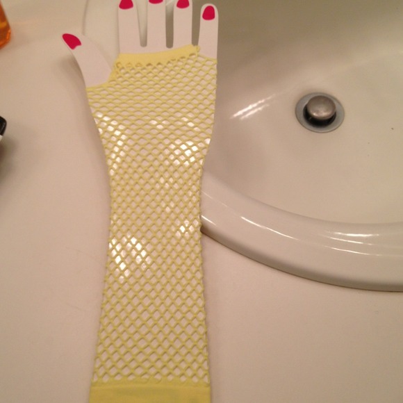 Fishnet Fingerless Elbow Length $soldpink/yellow - Picture 2 of 4