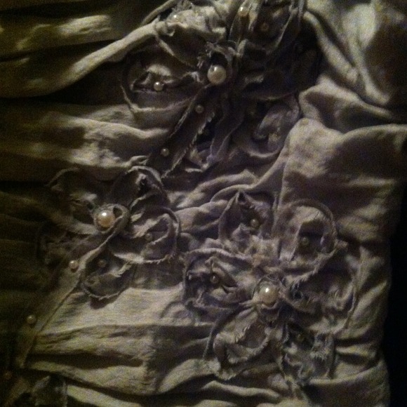 Party Dress with necklaces and bracelets. - Picture 3 of 4