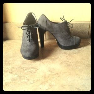 REDUCED🎉 Grey shoes😍