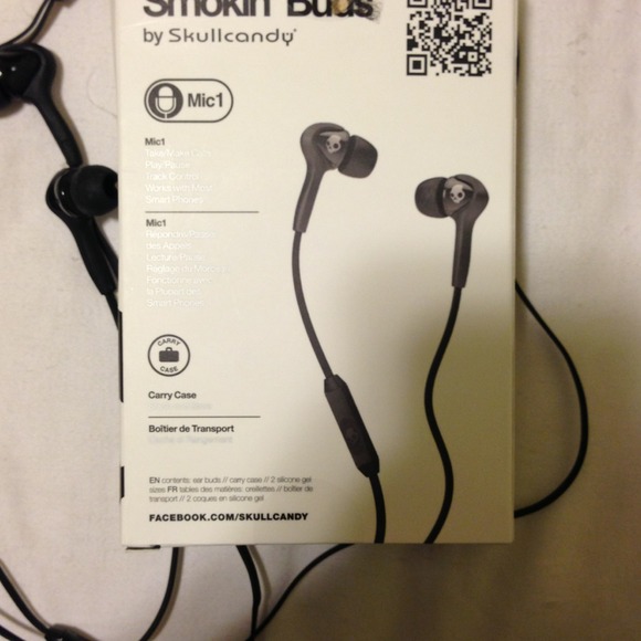 Skull candy ear buds - Picture 2 of 2