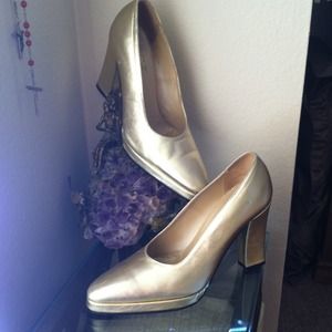 BCBG gold shoes