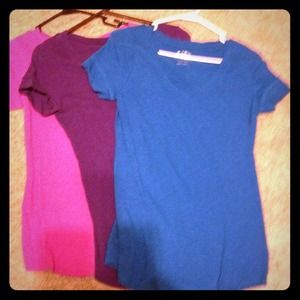 💙💜💗3 V neck T-shirts💗💜💙