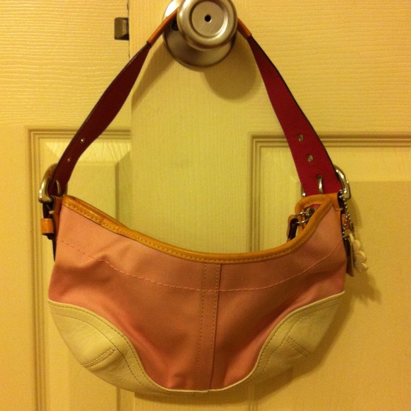 Pink and white coach purse!