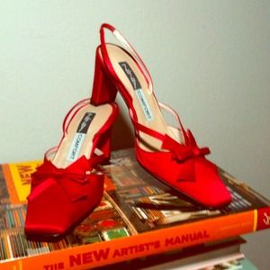 Nina Comfort satin dress shoes