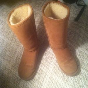 BearPaw Boots