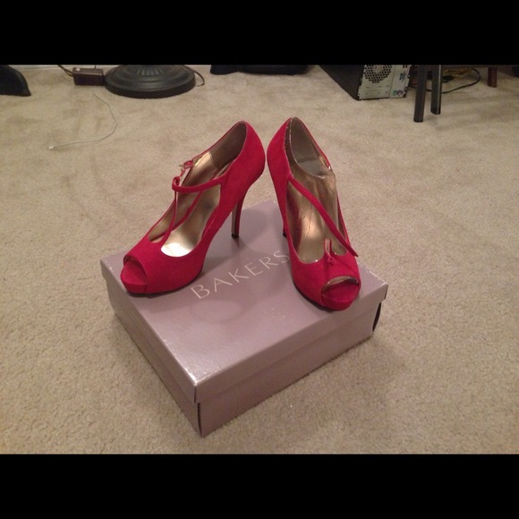 bakers Shoes - Bakers heals