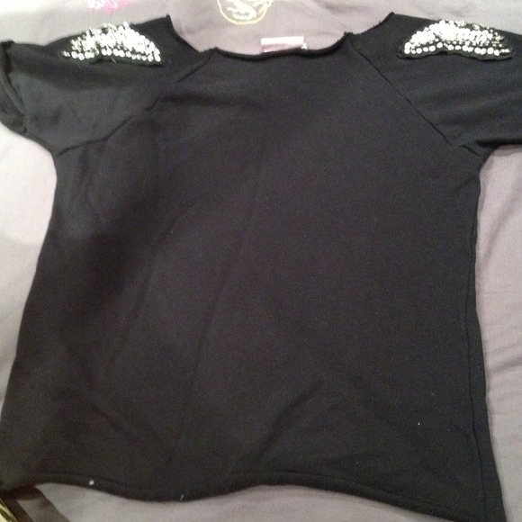 Sold in bundle Black  off shoulder sweatshirt