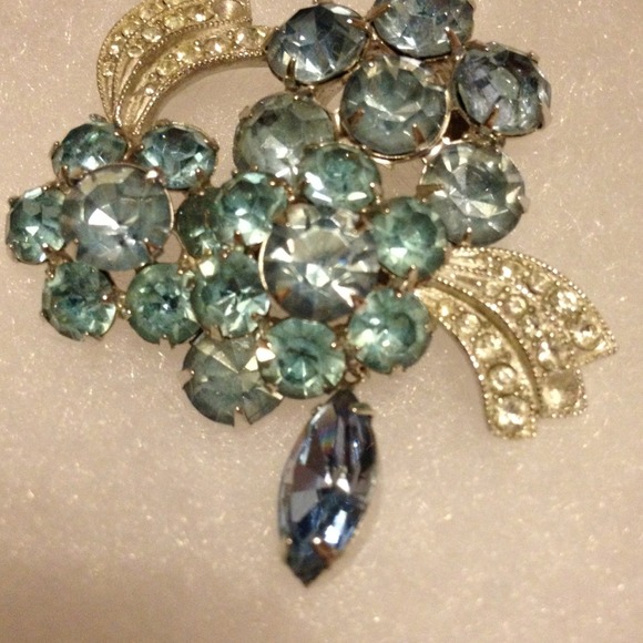 Vintage Marked Eisenberg Ice Broach Mint - Picture 3 of 4