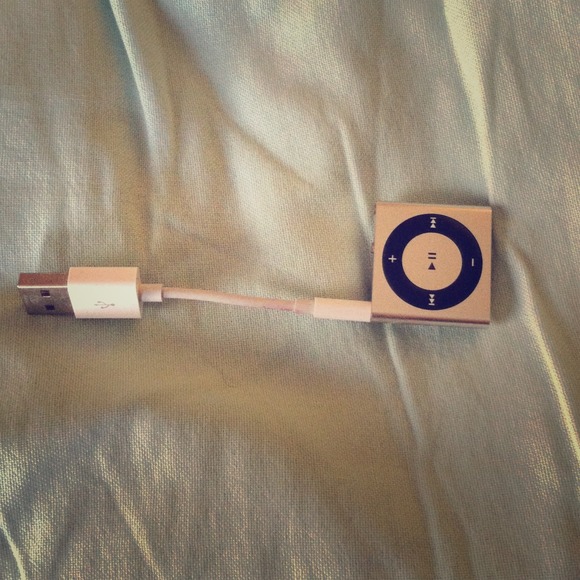 4th generation 2GB iPod shuffle
