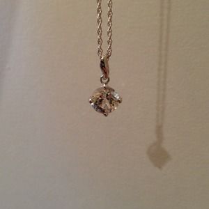 White topaz necklace