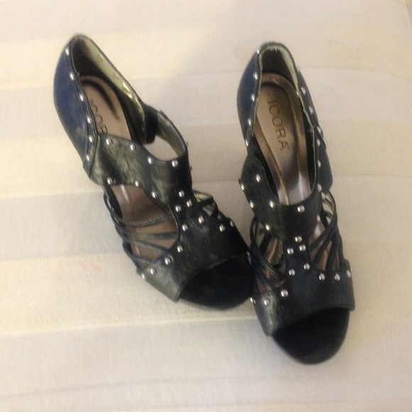 Black wedge heel shoes - Picture 2 of 2