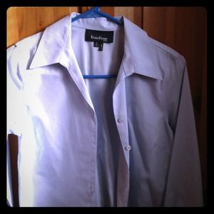 Women's petite long sleeved dress shirt