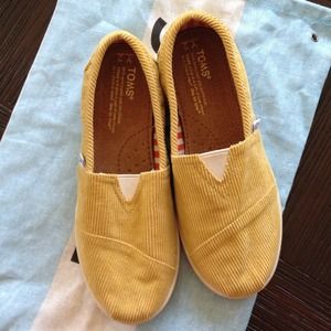 **reserved4 jchalk-toms mustard  youth shoes-NEW!l