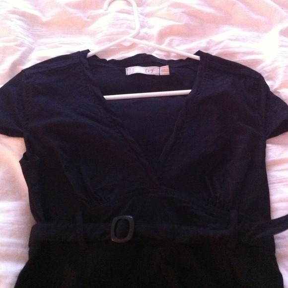 Trf little black dress - Picture 2 of 3