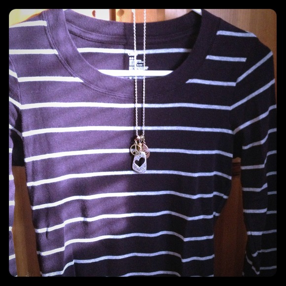 Gap sweater, Lia Sophia necklace